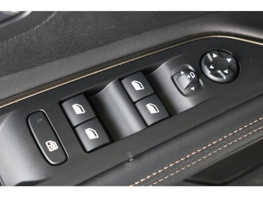 Peugeot 5008 Peugeot 1.2 Hybrid GT Automaat 136 | Navi | Camera | 7-zits | Keyless Entry | Parkeersensoren V+A... ActivLease financial lease