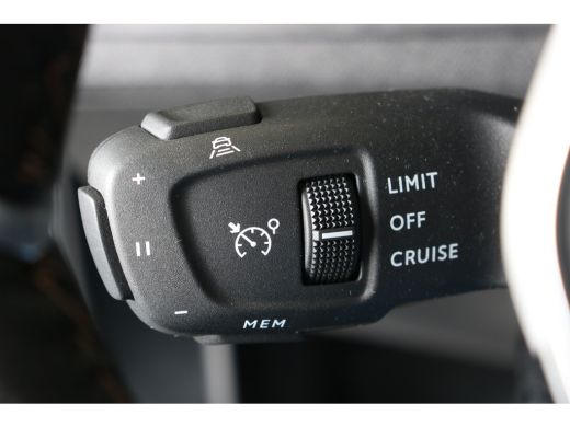 Peugeot 5008 Peugeot 1.2 Hybrid GT Automaat 136 | Navi | Camera | 7-zits | Keyless Entry | Parkeersensoren V+A... ActivLease financial lease