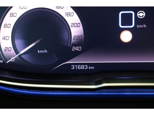 Peugeot 5008 Peugeot 1.2 Hybrid GT Automaat 136 | Navi | Camera | 7-zits | Keyless Entry | Parkeersensoren V+A... ActivLease financial lease