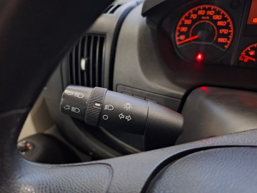 Peugeot Boxer 330 2.2 BlueHDi 140 L2H2 Premium | Imperiaal | LED dagrijverlichting | Navigatie | Camera | Parke... ActivLease financial lease