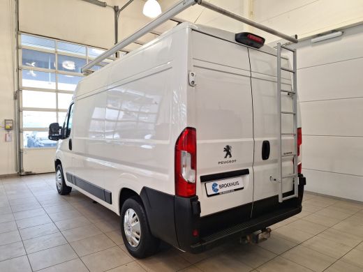 Peugeot Boxer 330 2.2 BlueHDi 140 L2H2 Premium | Imperiaal | LED dagrijverlichting | Navigatie | Camera | Parke... ActivLease financial lease