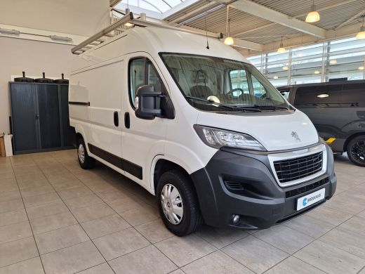 Peugeot Boxer 330 2.2 BlueHDi 140 L2H2 Premium | Imperiaal | LED dagrijverlichting | Navigatie | Camera | Parke... ActivLease financial lease