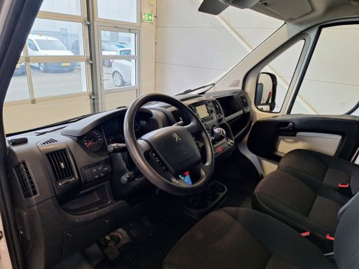 Peugeot Boxer 330 2.2 BlueHDi 140 L2H2 Premium | Imperiaal | LED dagrijverlichting | Navigatie | Camera | Parke... ActivLease financial lease