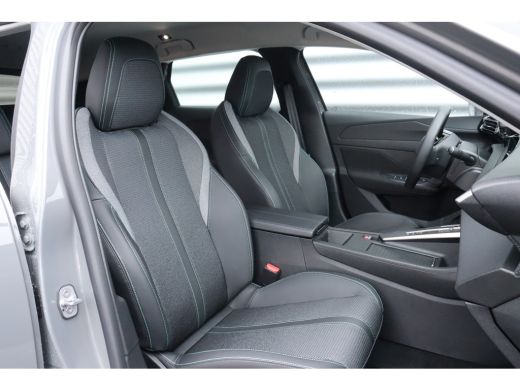 Peugeot e-308 SW SW 54KWH STYLE AUTOMAAT / NAVI / CLIMA / LED / PDC / 17" LMV / KEYLESS / ADAPT. CRUISECONTROL / 1... ActivLease financial lease