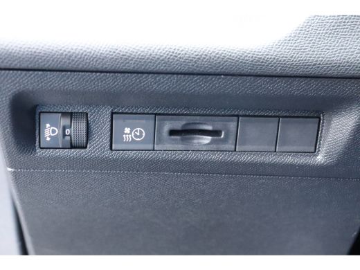 Peugeot e-308 SW SW 54KWH STYLE AUTOMAAT / NAVI / CLIMA / LED / PDC / 17" LMV / KEYLESS / ADAPT. CRUISECONTROL / 1... ActivLease financial lease