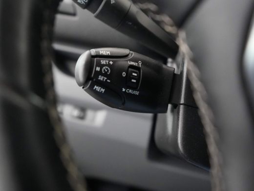 Peugeot Expert 2.0 BlueHDI 120pk Long/L3 Asphalt Dubbele Cabine | Navigatie | Apple Carplay/Android Auto | 17" L... ActivLease financial lease