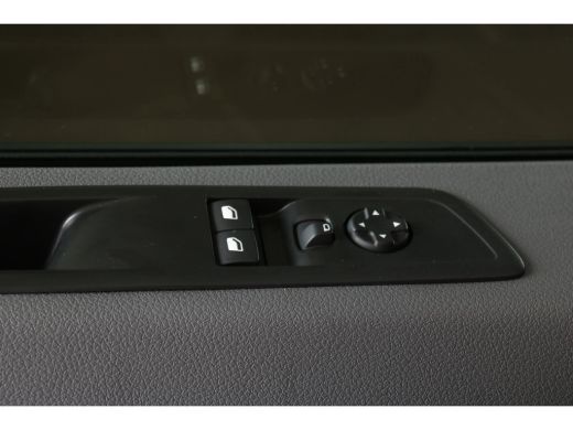 Peugeot Expert Peugeot 2.0 BlueHDI 145pk Standard Premium | Navigatie | Apple Carplay/Android Auto | Achteruitri... ActivLease financial lease