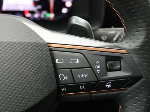 Seat Formentor 1.4 e-Hybrid VZ Performance 245PK DSG keyless, elektr. achterklep, side assist, full led, panoram... ActivLease financial lease