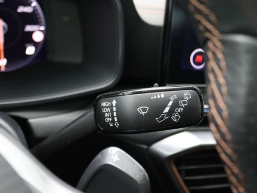Seat Formentor 1.4 e-Hybrid VZ Performance 245PK DSG keyless, elektr. achterklep, side assist, full led, panoram... ActivLease financial lease