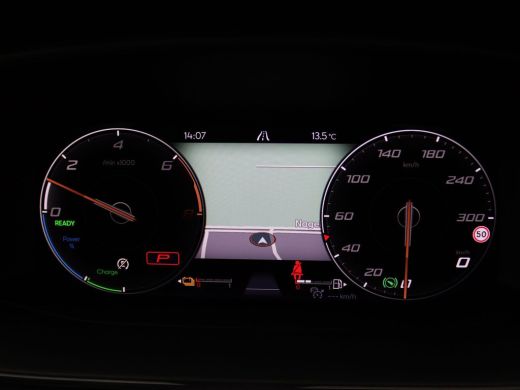 Seat Formentor 1.4 e-Hybrid VZ Performance 245PK DSG keyless, elektr. achterklep, side assist, full led, panoram... ActivLease financial lease