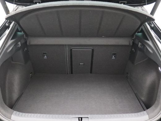 Seat Formentor 1.4 e-Hybrid VZ Performance 245PK DSG keyless, elektr. achterklep, side assist, full led, panoram... ActivLease financial lease