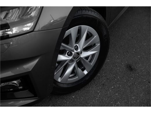 Skoda Fabia 1.0 TSI 115 pk Business Edition Automaat | Adapt Cruise | Climate controle | Carplay ActivLease financial lease