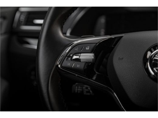 Skoda Superb Combi 1.4 TSI iV 218 pk Laurin & Klement | Leder | Trekhaak | Panoramadak | Full options! ActivLease financial lease