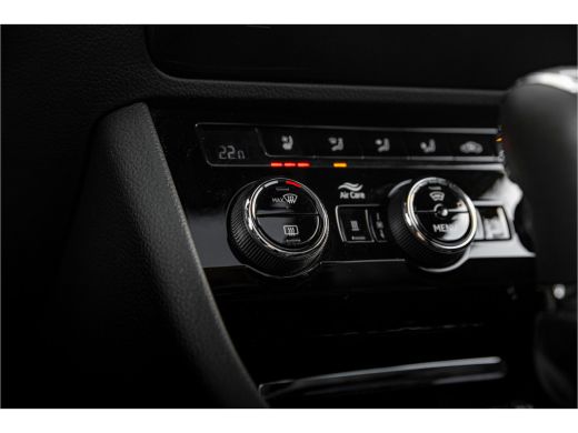 Skoda Superb Combi 1.4 TSI iV 218 pk Laurin & Klement | Leder | Trekhaak | Panoramadak | Full options! ActivLease financial lease