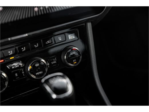 Skoda Superb Combi 1.4 TSI iV 218 pk Laurin & Klement | Leder | Trekhaak | Panoramadak | Full options! ActivLease financial lease
