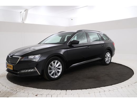 Skoda Superb Combi 1.4 TSI iV Business Edition Plus Automaat, Navigatie, apple CarPlay, trekhaak Skoda Superb Combi 1.4 TSI iV Business Edition Plus Automaat, Navigatie, apple CarPlay, trekhaak