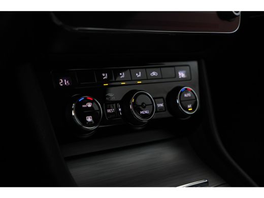 Skoda Superb Combi 1.4 TSI iV Business Edition Plus Automaat, Navigatie, apple CarPlay, trekhaak ActivLease financial lease