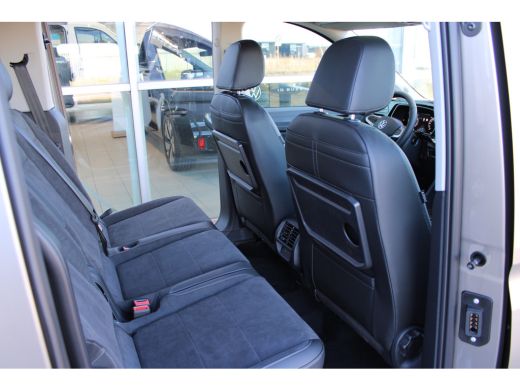 Volkswagen CADDY KOMBI eHybride | Style | 115 PK | 19,7 kWh | DSG Automaat | Schuifdeur L + R | Navi | PDC | Camera ActivLease financial lease