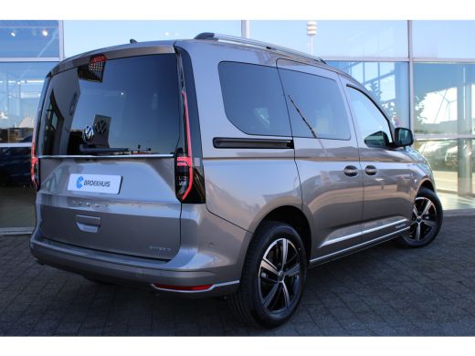 Volkswagen CADDY KOMBI eHybride | Style | 115 PK | 19,7 kWh | DSG Automaat | Schuifdeur L + R | Navi | PDC | Camera ActivLease financial lease