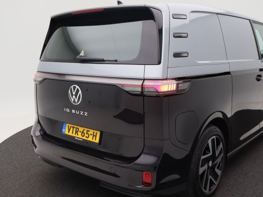 Volkswagen ID. Buzz Cargo 77 kWh 204 Pk | Full LED | Trekhaak | Camera | Navigatie | 20 Inch | Adaptive Cruise | 22.4... ActivLease financial lease