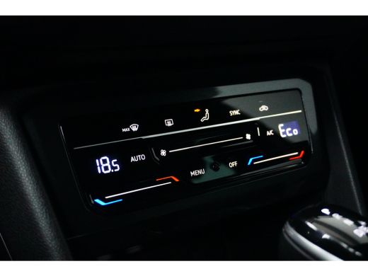 Volkswagen Tiguan 1.4 TSI 245PK DSG-6 eHybrid R-Line | NAVIGATIE | CAMERA | AUTO A. KLEP ActivLease financial lease