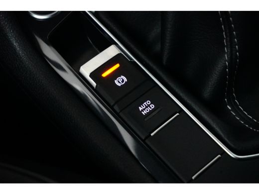 Volkswagen Tiguan 1.4 TSI 245PK DSG-6 eHybrid R-Line | NAVIGATIE | CAMERA | AUTO A. KLEP ActivLease financial lease