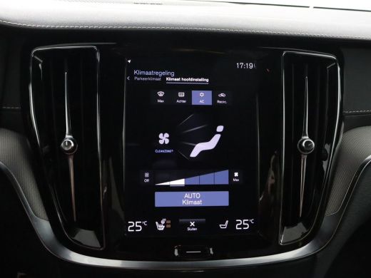 Volvo  V60 T8 AWD Polestar Engineered | Harman Kardon | Stoel & stuurwielverwarming | Adaptieve cruise contr... ActivLease financial lease