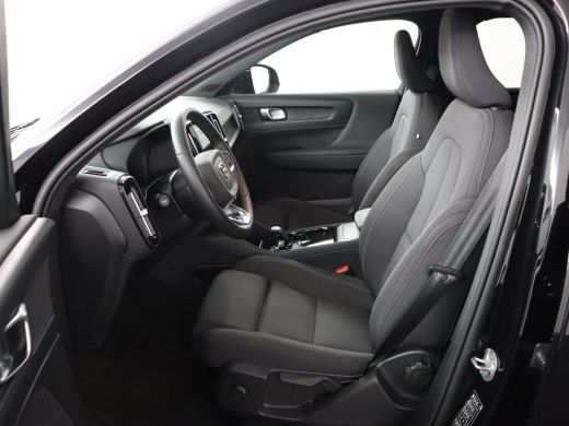Volvo  XC40 Core | 70Kwh | Warmtepomp | Stoelverwarming | Getint Glas | All Season Banden ActivLease financial lease