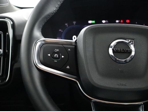 Volvo  XC40 Core | 70Kwh | Warmtepomp | Stoelverwarming | Getint Glas | All Season Banden ActivLease financial lease