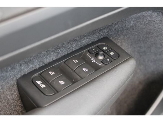 Volvo  XC40 Volvo 82kWh 252PK Extended Range | Trekhaak | Climate pack | Keyless | Warmtepomp ActivLease financial lease