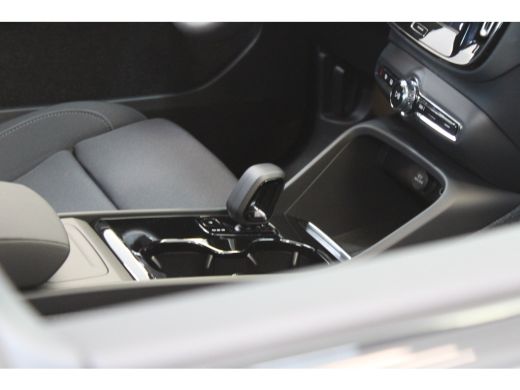 Volvo  XC40 Volvo 82kWh 252PK Extended Range | Trekhaak | Climate pack | Keyless | Warmtepomp ActivLease financial lease