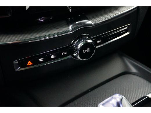 Volvo  XC60 Volvo 2.0 Recharge T6 AWD Ultimate Dark | Luchtvering | Bowers&Wilkins | 360 Camera | HUD | Trekh... ActivLease financial lease