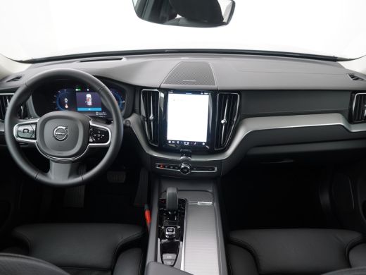 Volvo  XC60 T6 Ultimate Dark | 360 graden camera | Semi elektrische trekhaak | Head-up display | Elektrisch v... ActivLease financial lease