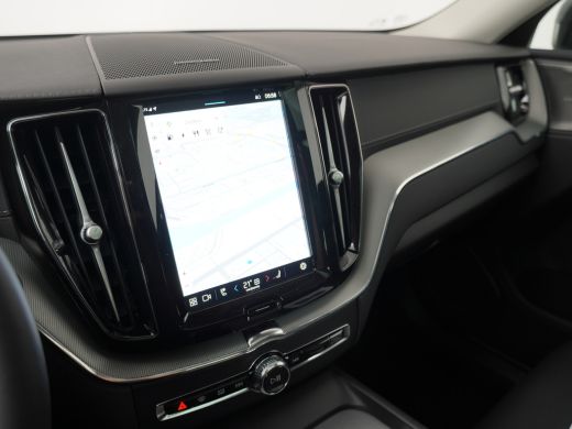 Volvo  XC60 T6 Ultimate Dark | 360 graden camera | Semi elektrische trekhaak | Head-up display | Elektrisch v... ActivLease financial lease