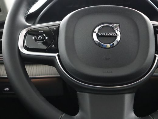 Volvo  XC90 T8 AWD Ultimate Dark | Luchtvering | Bowers & Wilkins | Trekhaak | 360° Camera | Panoramadak | He... ActivLease financial lease
