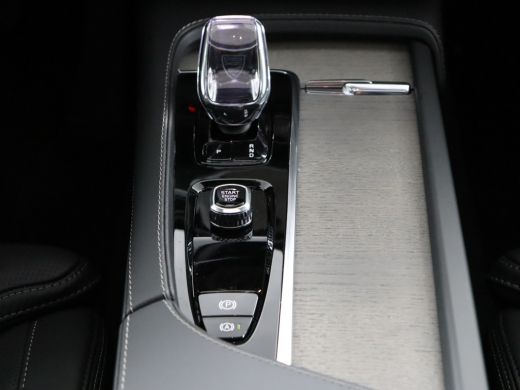 Volvo  XC90 T8 AWD Ultimate Dark | Luchtvering | Bowers & Wilkins | Trekhaak | 360° Camera | Panoramadak | He... ActivLease financial lease