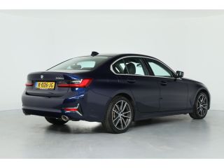 BMW 3-serie 330e eDrive Luxury Line | Leder | Led | Stoelverwarming | 18 inch | Camera | Dodehoek Detector | ...