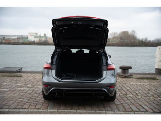 Audi A6 Avant e-tron S edition quattro 100 kWh | Tech Pro | Trekhaak | 428 pk ActivLease financial lease
