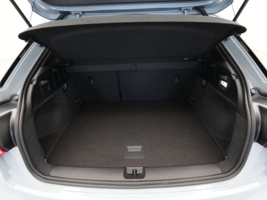 Audi Q2 35 150 pk TFSI S Edition S Line Navigatie, Black Pakket, 44 ActivLease financial lease