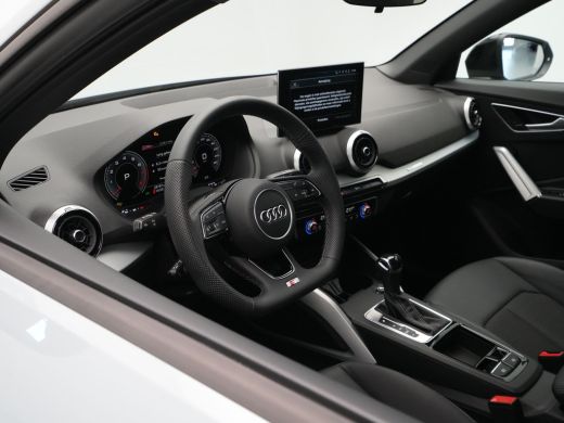 Audi Q2 35 150 pk TFSI S Edition S Line Navigatie, Black Pakket, 44 ActivLease financial lease