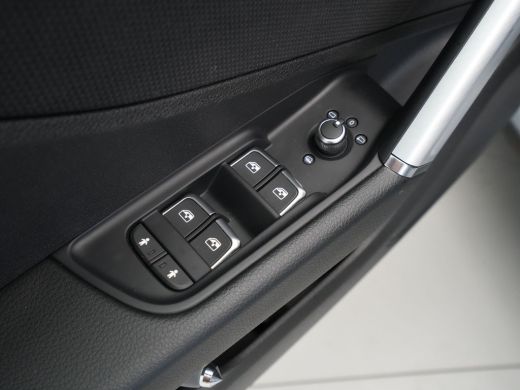 Audi Q2 35 150 pk TFSI S Edition S Line Navigatie, Black Pakket, 44 ActivLease financial lease