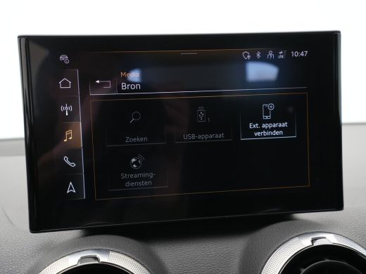 Audi Q2 35 150pk TFSI S-Tronic S Edition S Line ActivLease financial lease