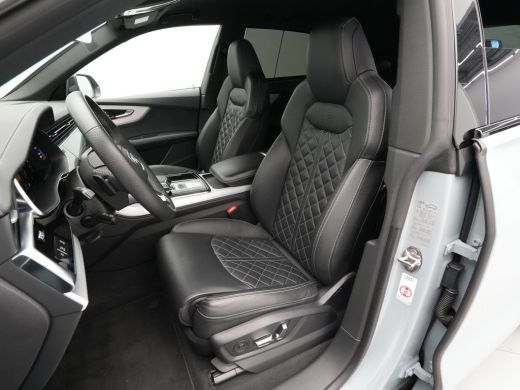 Audi Q8 55 TFSI e 380pk quattro Pro Line S-Line Navigatie Luchtvering Stoelmemory Bang & Olufsen ActivLease financial lease