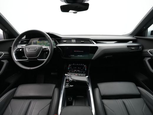 Audi Q8 e-tron 55 quattro Advanced Edition 115 kWh Panorama 360 Camera Trekhaak HUD 22'' 3 ActivLease financial lease