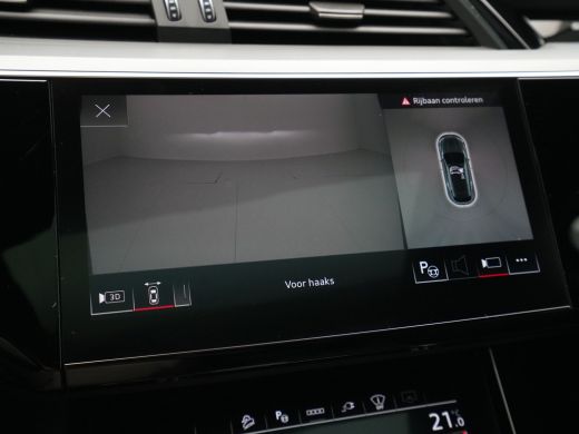 Audi Q8 e-tron 55 quattro Advanced Edition 115 kWh Panorama 360 Camera Trekhaak HUD 22'' 3 ActivLease financial lease