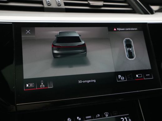 Audi Q8 e-tron 55 quattro Advanced Edition 115 kWh Panorama 360 Camera Trekhaak HUD 22'' 3 ActivLease financial lease