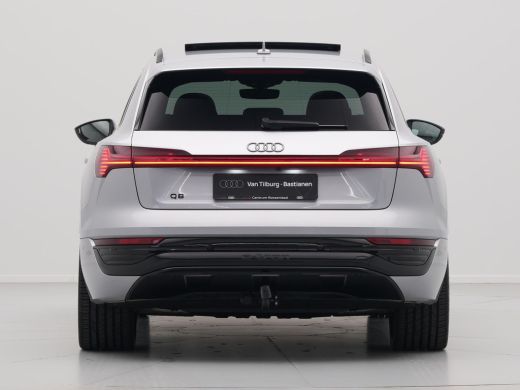 Audi Q8 e-tron 55 quattro Advanced Edition 115 kWh Panorama 360 Camera Trekhaak HUD 22'' 3 ActivLease financial lease