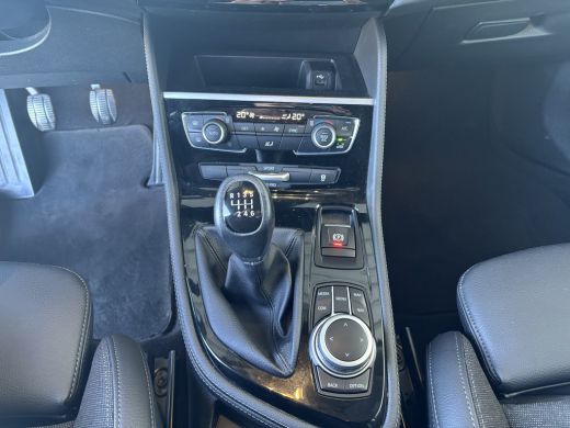 BMW 2 Serie Gran Tourer 216i 7p. Business Edition | trekhaak || Cruise control | Elektrisch bedienbare koffer... ActivLease financial lease