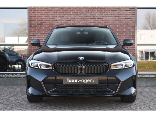 BMW 3 Serie Touring 330e M-Sport el-trekh el-zetels HUD 19inch camera HiFi ActivLease financial lease