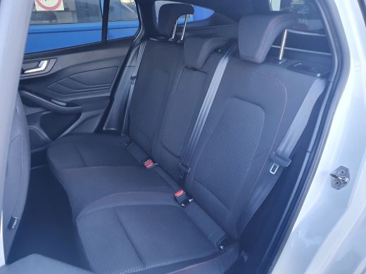 Ford Focus Wagon 1.5 150 PK ST Line | Winter Pack | Cruise Control | Parkeersensoren | Apple Carplay/Android... ActivLease financial lease